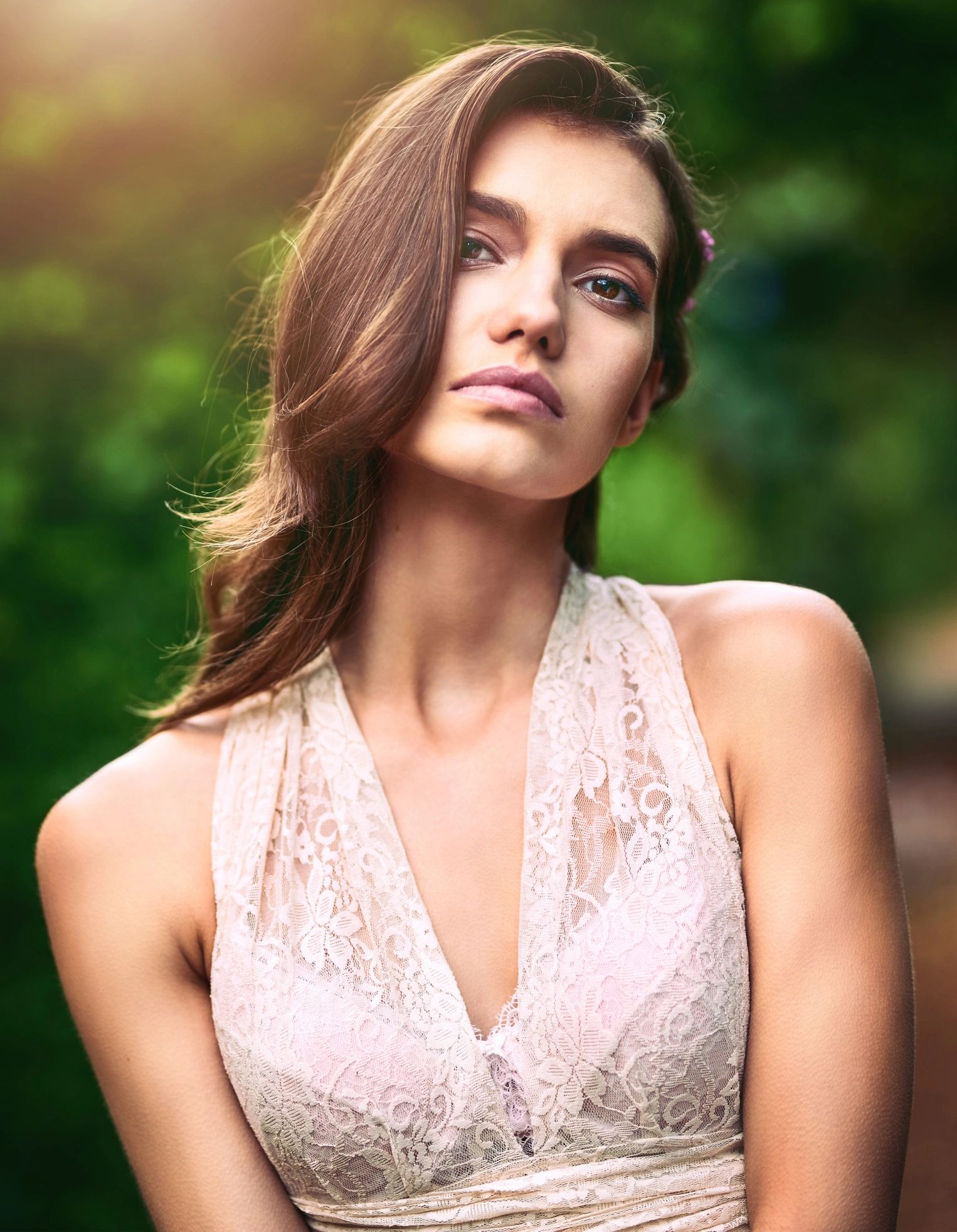 Natural beauty fashion portrait